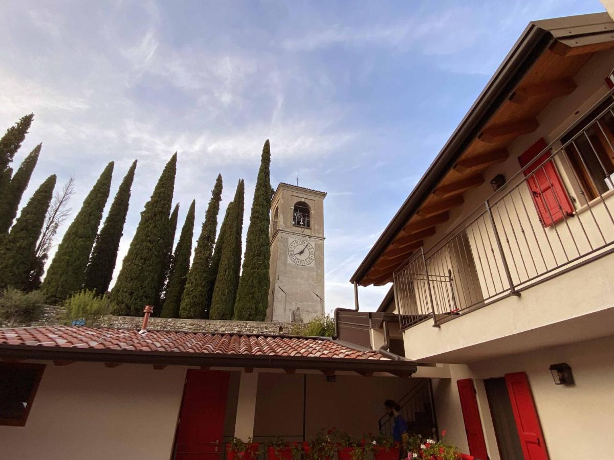 La Volpe Rossa Rooms And Apartments Сан-Феличе-дель-Бенако Экстерьер фото